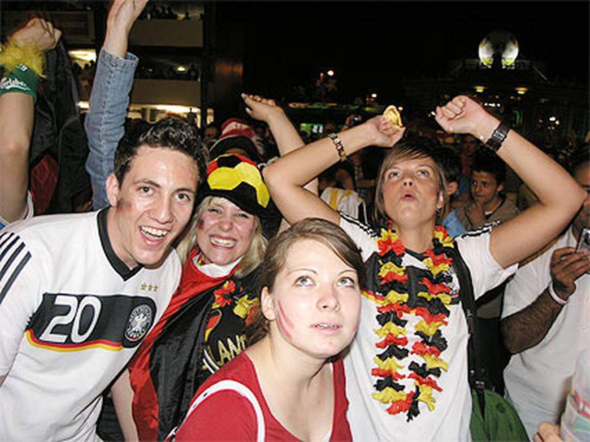 Und jetzt werden sie immer lauter: Die deutschen Fans.