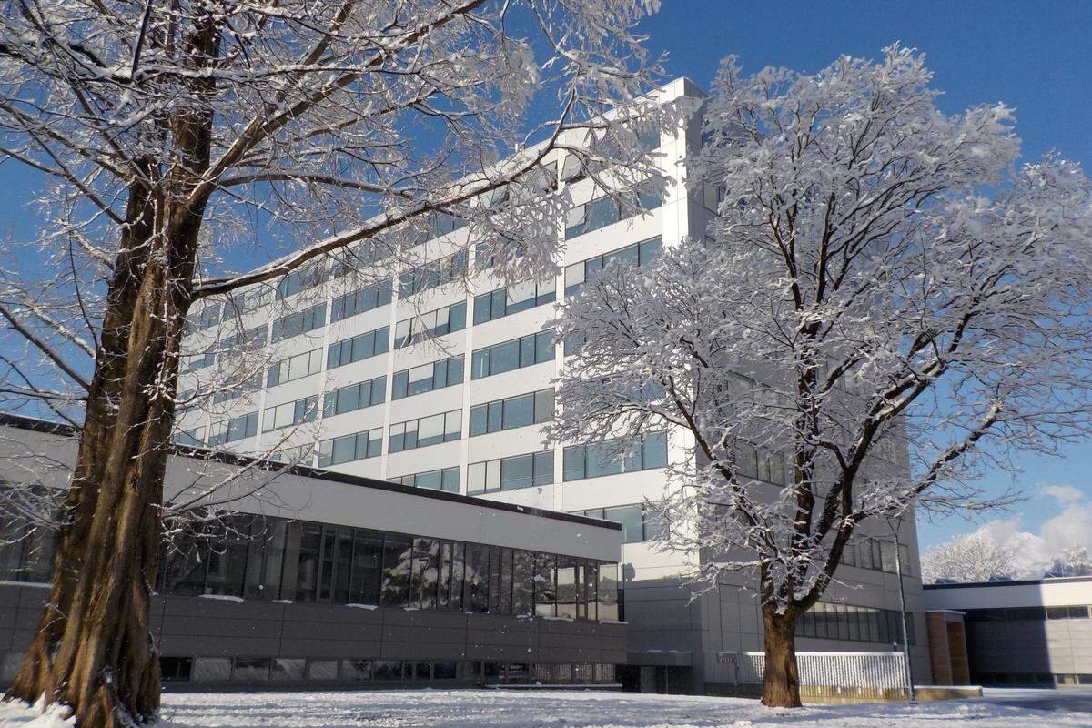 UNI Innsbruck (Fakultät für technische Wissenschaften Universität Innsbruck), Architektur: Generalplaner ATP Architekten, Foto: Passivhaus Institut IBK