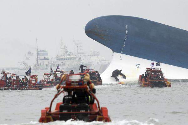 Rund 160 Menschen wurden von dem Schiff gerettet.
