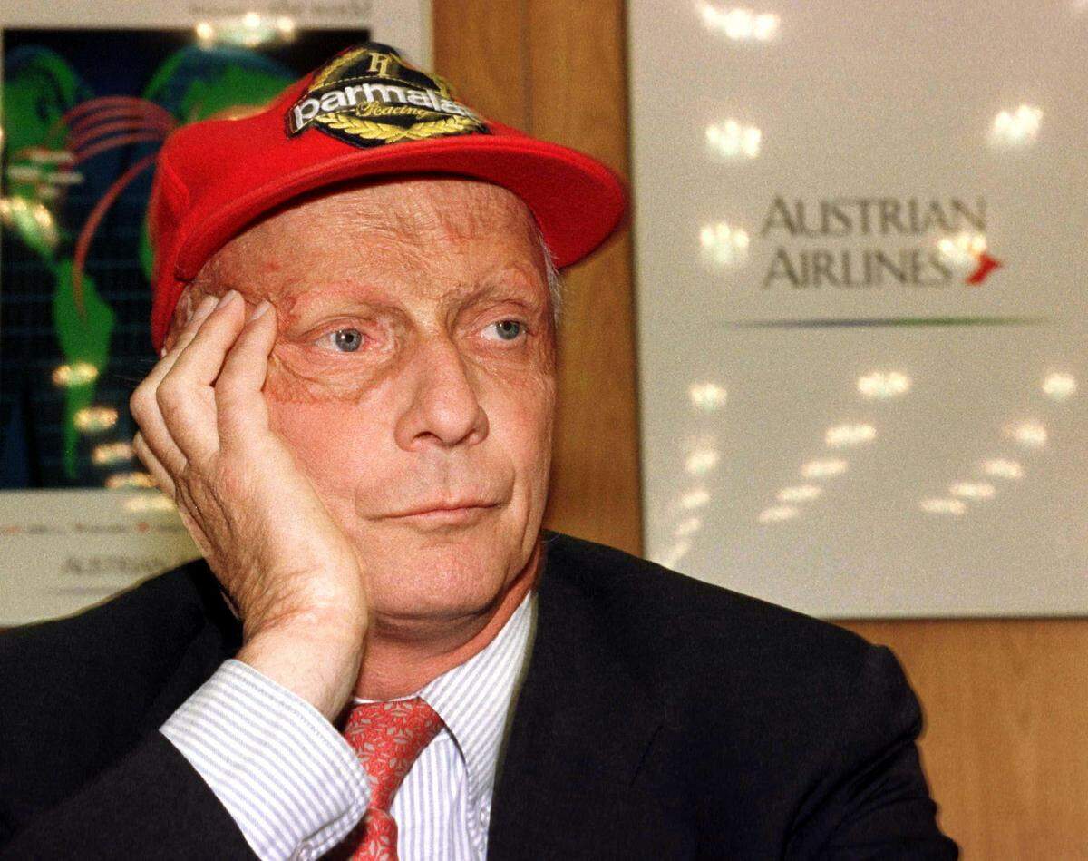 1997 übernahm die AUA 36 Prozent der Lauda Air. Es folgte ein jahrelanger, heftiger Streit und Lauda zog sich 2001 aus dem Vorstand der Fluglinie zurück.