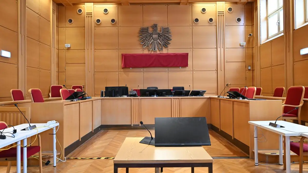 Austrian Man Sentenced for Nazi Salute at Salzburg Festival