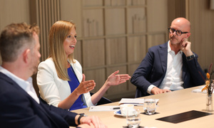 Keine Angst vor der künstlichen Intelligenz, so die Botschaft der Expertenrunde. Dass KI auch bei New Work eine entscheidende Rolle spielen wird, daran gibt es keinen Zweifel. 