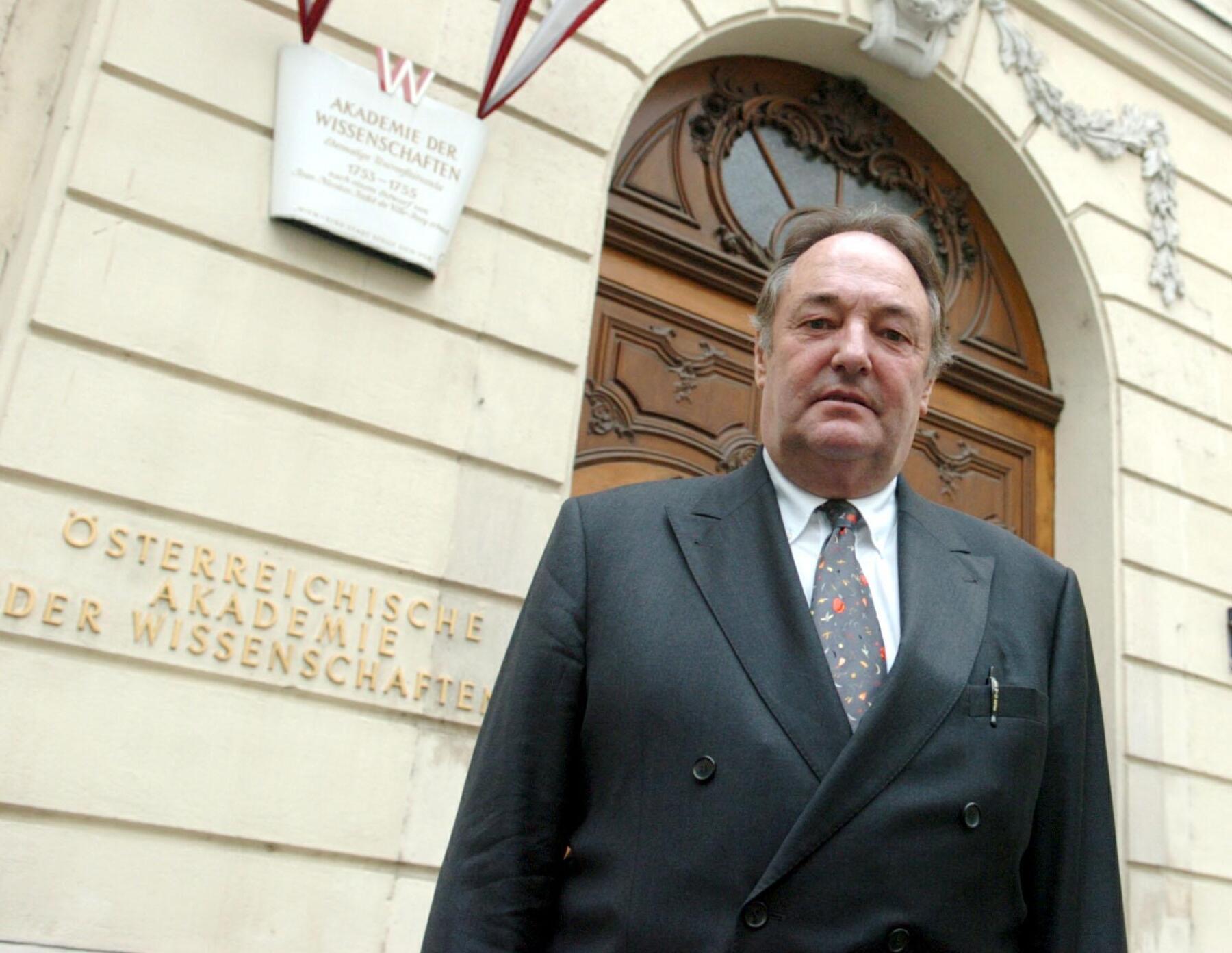 Peter Schuster is dead: He brought theoretical chemistry to life