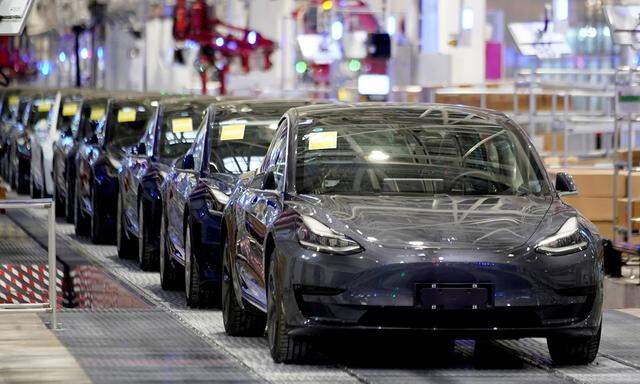 Fabrik in Shanghai - Tesla Model Y