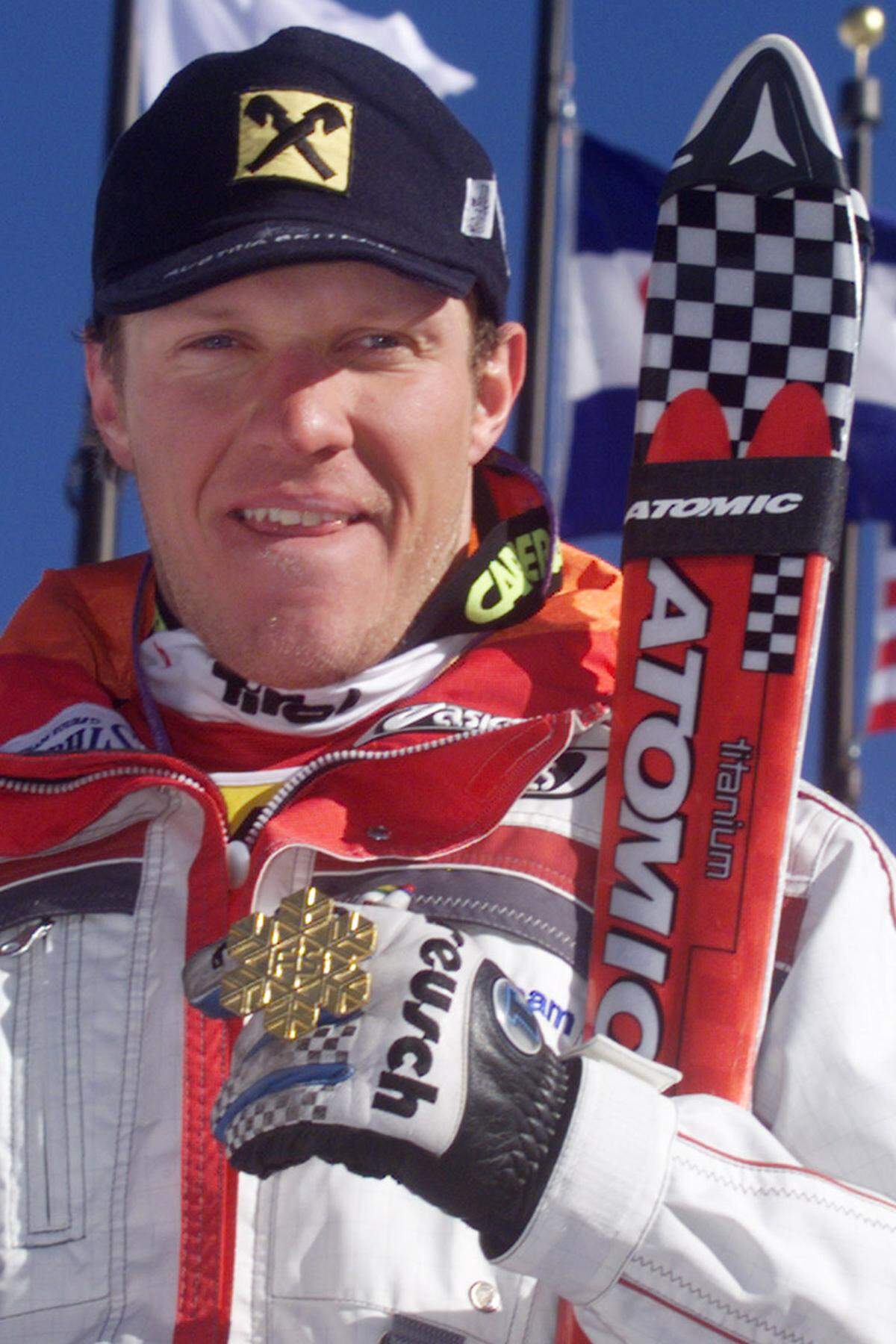 13 Medaillen (5/3/5) holte das rot-weiß-rote Ski-Team 1999 in Übersee. Hermann Maier (Bild) siegte in Abfahrt und Super G, Alexandra Meissnitzer in Super G und Riesenslalom, dazu gewann Renate Götschl die Abfahrt. Besonders bemerkenswert: In Super G, Abfahrt und Riesenslalom holten die ÖSV-Damen gleich acht von neun möglichen Medaillen.