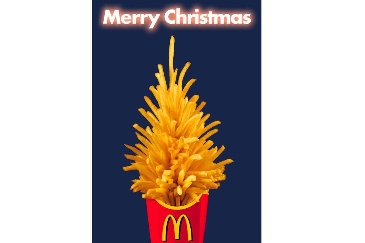 Simpel und gut: McDonalds baut einen Pommes-Weihnachtsbaum ...