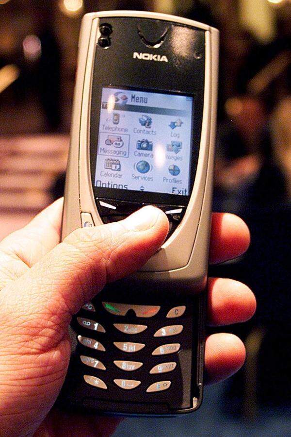 Das 7650 war 2002 eines der ersten Multimedia-Handys mit damals beachtlicher VGA-Kamera und Bluetooth. 560 Euro musste man damals dafür hinblättern.