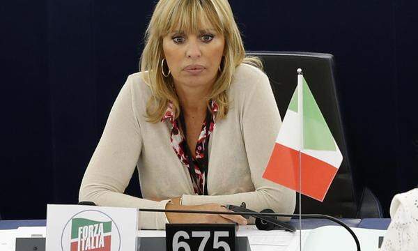 Alessandra Mussolini ist die Tochter des Mussolini-Sohns Romano. ,