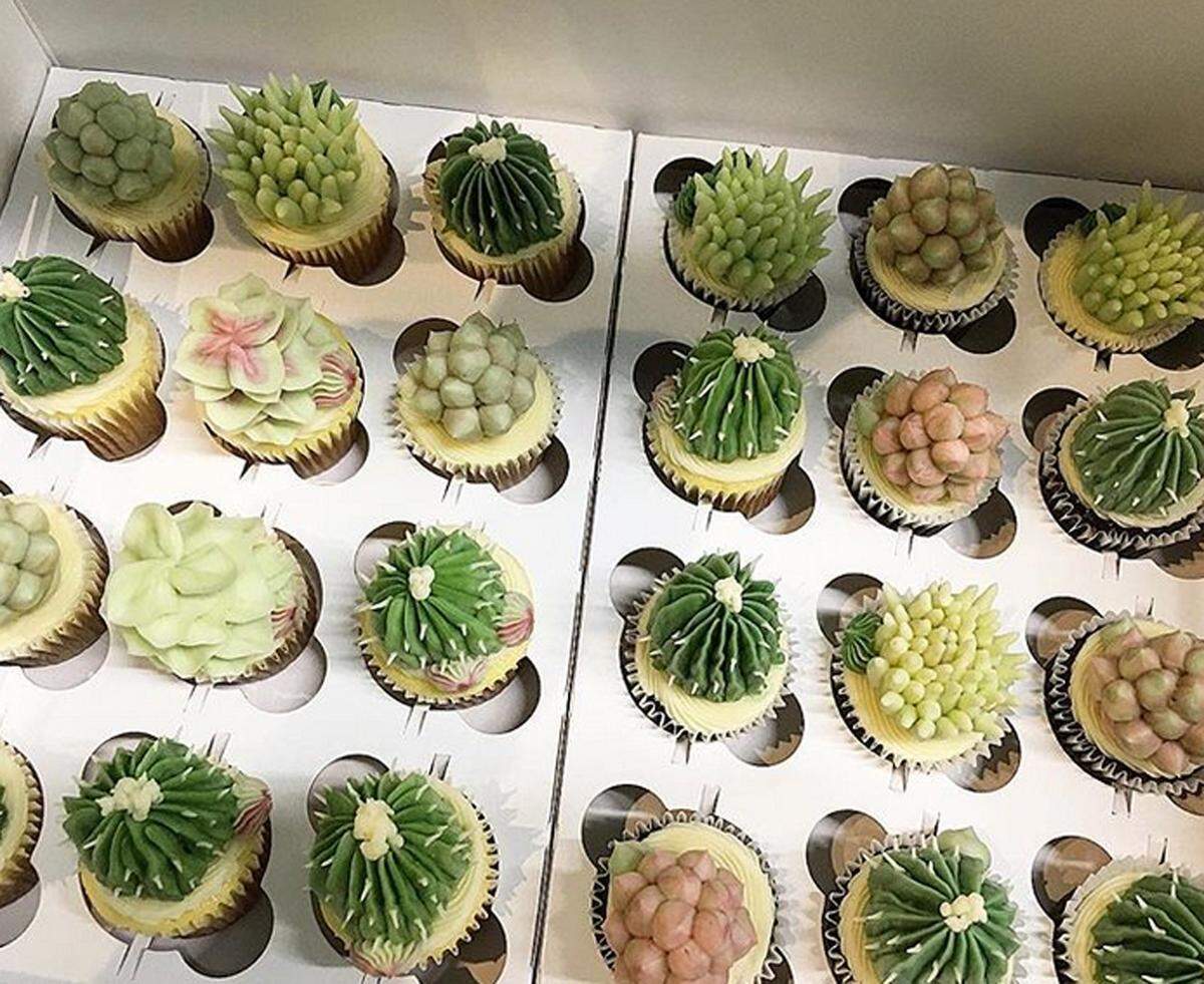 Ob man sich in einem Blumenfachhandel oder einer Bäckerei befindet, sieht man anhand dieser Cupcakes erst auf den zweiten Blick. Denn Jiahn Kang, die Inhaberin von Brooklyn Floral Delight, hat sich auf ganz besondere Backwaren spezialisiert.