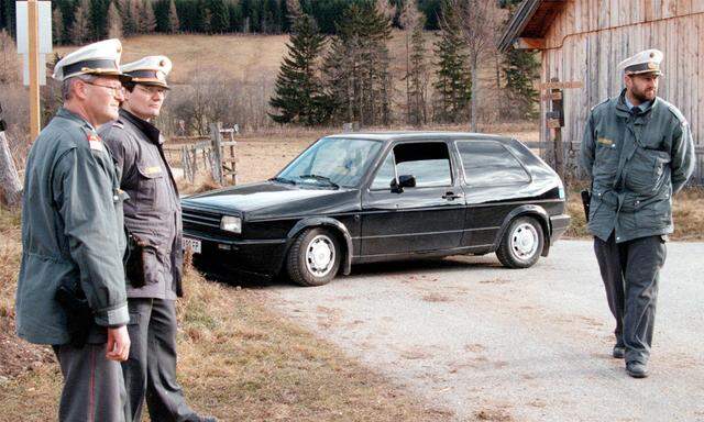 November 1997 - Sieben Tote fordert der Amoklauf des 36-jährigen Mechanikers in Mauterndorf im Lungau in Salzburg. 