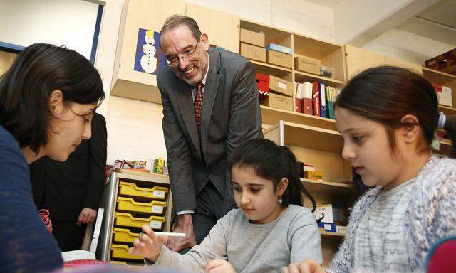 Bildungsminister Heinz Faßmann im Jänner bei einem Besuch in der Volksschule Murfeld in Graz.