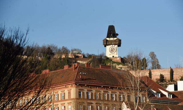 Symbolbild: Blick auf den Grazer Uhrturm