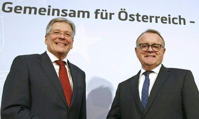 Der Kärntner Landeshauptmann Peter Kaiser (l./SPÖ) und Burgenlands Landeshauptmann Hans Niessl (SPÖ) 