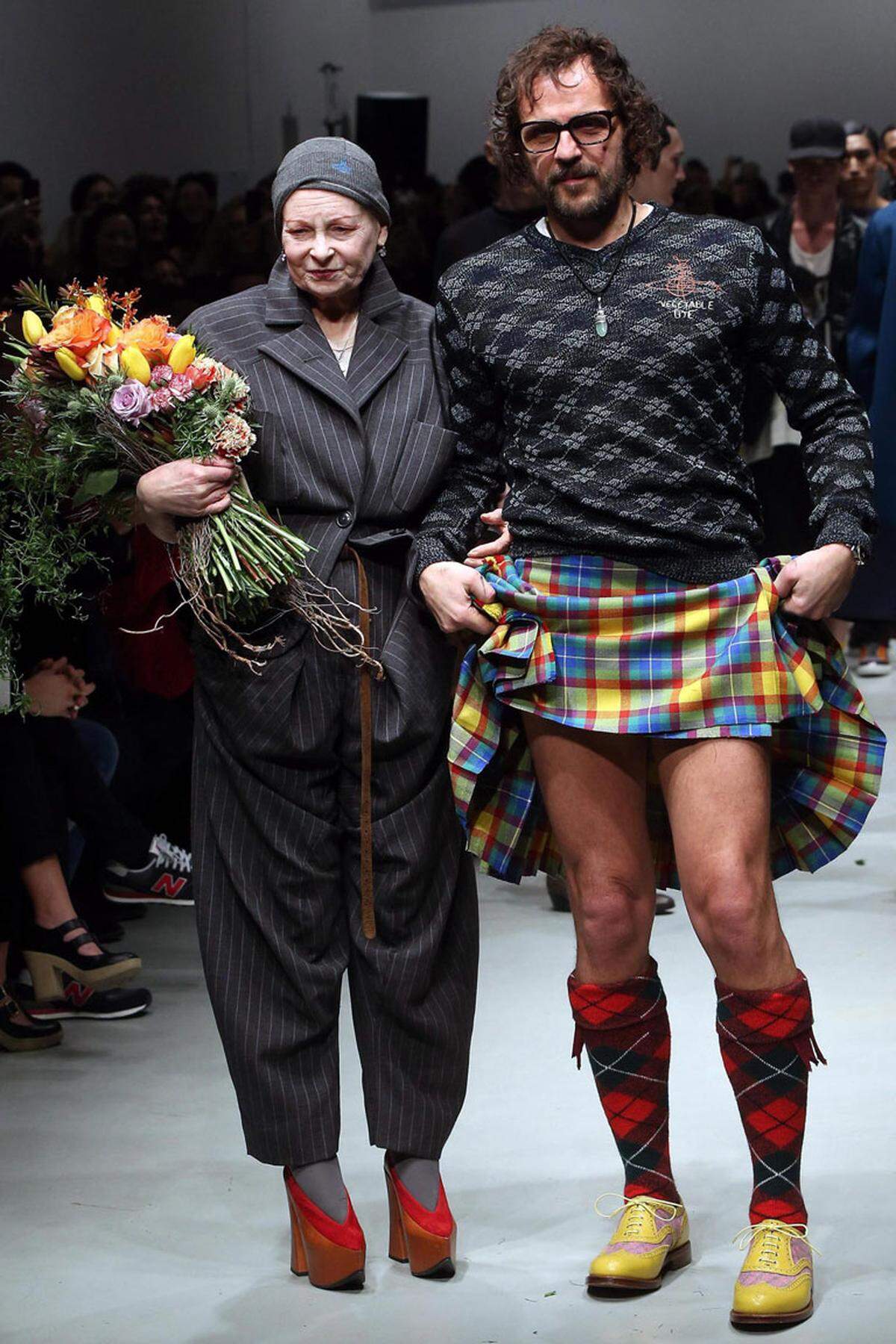 Neben der klassischen Form des Sugardaddys, trifft man aber auch vermehrt auf Sugarmamas. Ein bekanntes Paar ist die High Fashion-Designern Vivienne Westwood und ihr österreichischer Ehemann Andreas Kronthaler. Sie ist 23 Jahre älter als er.