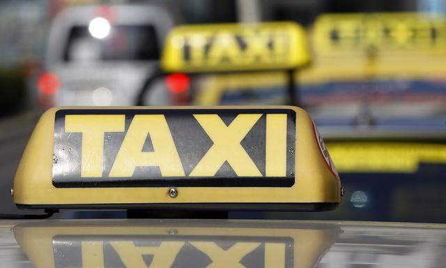 Innsbruck: Fahrer zahlen bis zu 45.000 Euro für Taxifunk