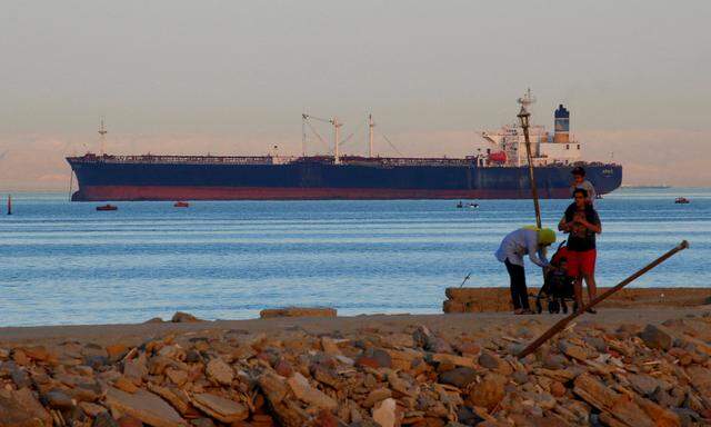 Houthi-Rebellen Greifen Nach US-Angaben Erneut Frachter Im Roten Meer ...