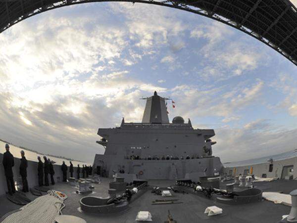 Die US-Navy hat ein neues Kriegsschiff: die "USS New York". Anfang November läuft das gigantische Schiff in ihrem Heimathafen ein: in New York.