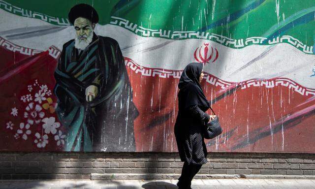 Teherans Führung kritisiert die Haltung der Europäer im Konflikt mit den USA als unzureichend und undurchsichtig.