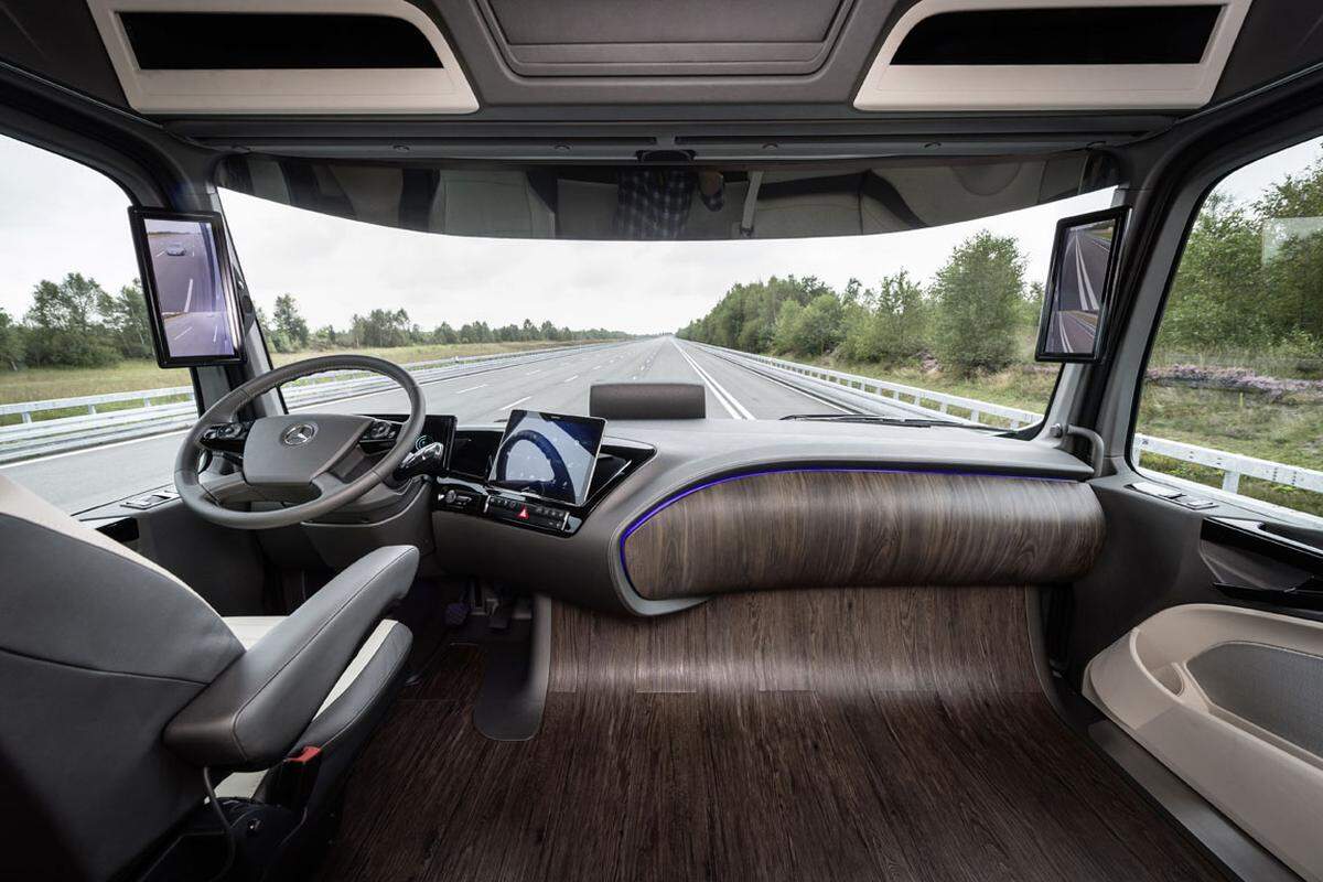 Doch der Future Truck kann nicht nur autonom fahren.