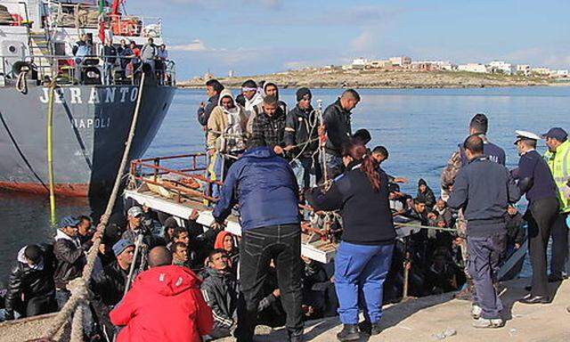 Lampedusa Migranten Sizilien