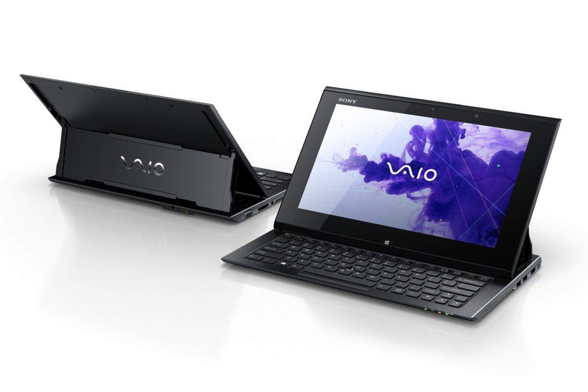 Das Vaio Duo ist Sonys erstes Windows-8-Tablet und bietet einen 11,6 Zoll großen Bildschirm mit 1920 x 1080 Pixel. Je nach Konfiguration ist Intels Core-i3 mit 1,8 Gigahertz oder der Core-i5 mit 1,7 Gigahertz verbaut. Die 4 Gigabyte Arbeitsspeicher lassen sich auf 8 Gigabyte erweitern, der SSD-Speicher bietet 128 Gigabyte. Das Tablet unterstützt zudem GPS und NFC und bietet einen USB-, einen HDMI-Anschluss und einen Steckplatz für Speicherkarten. Das Gehäuse ist aus Magnesium und wiegt 1,3 Kilogramm. Neben der Tastatur steht auch ein Stylus zur Verfügung. Die Akkulaufzeit gibt Sony mit 5 Stunden an. Je nach Konfiguration kostet das Vaio Duo rund 1200 bzw. rund 1400 Euro und ist ab Ende Oktober erhältlich.