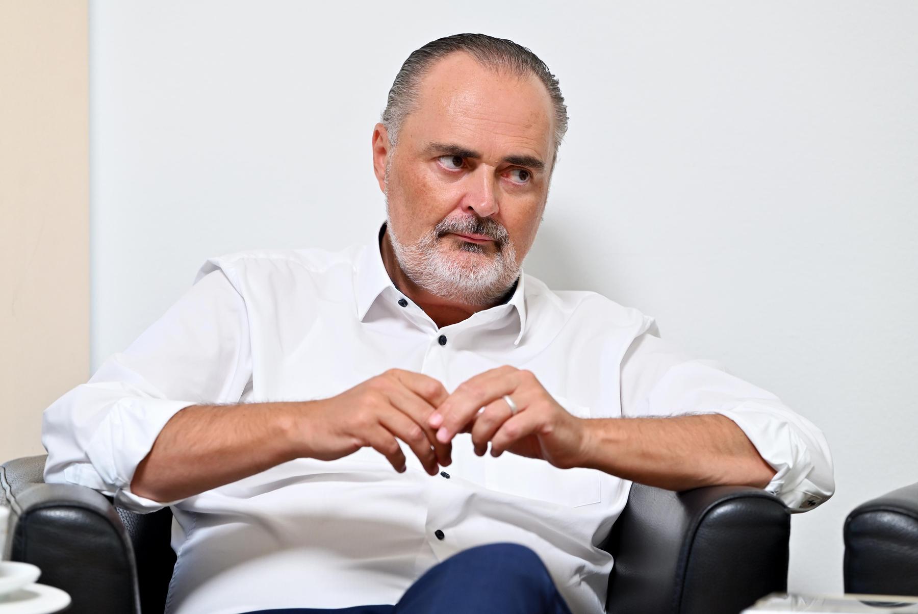 Landeshauptmann Doskozil nach zehnter Operation auf dem Weg zurück ins Burgenland