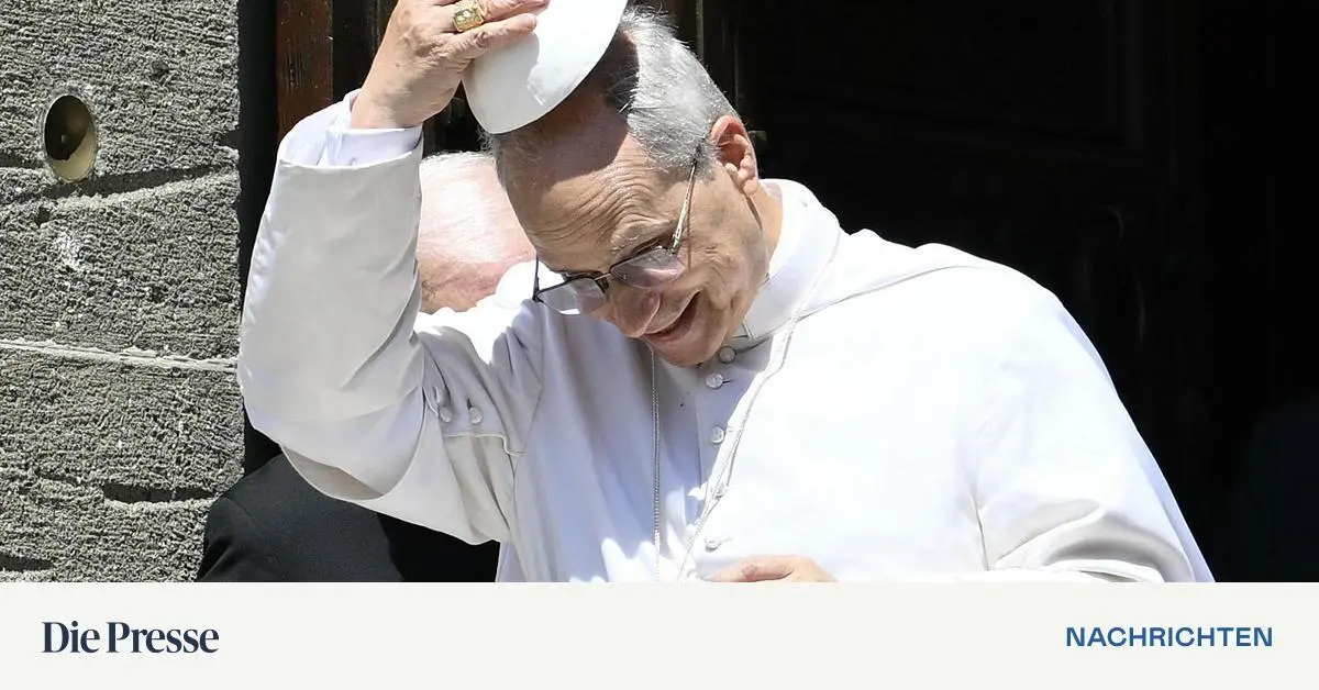 Papst-Leo-flieht-vor-der-Hitze-Roms-in-seine-Sommerresidenz