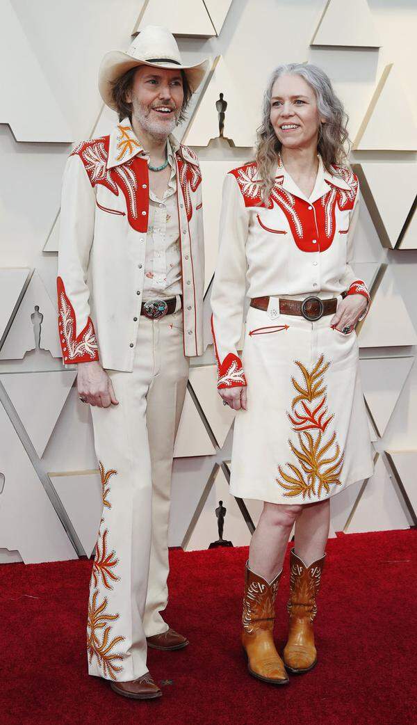 Im Partnerlook: Gillian Welch und David Rawlings waren in der Kategorie "Best Original Song" für "When a Cowboy Trades His Spurs for Wings" nominiert.