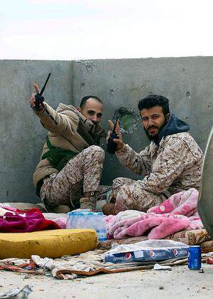 Kämpfer der Einheitsregierung während der Schlacht um Tripolis