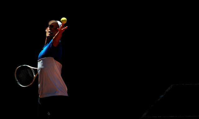 Tennis - Madrid Open - Juan Martin del Potro of Argentina v Dominic Thiem of Austria