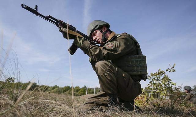 Ukrainische Soldaten beschweren sich über US-Ausrüstung.