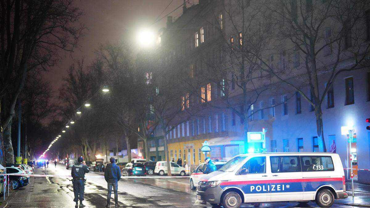 Am vergangenen Freitagabend wurden in einem Sexclub in Wien-Brigittenau drei Frauen getötet. Der Tatverdächtige ist nach der polizeilichen Einvernahme nun in der Justizanstalt Josefstadt. 