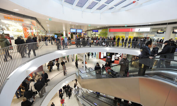 EROeFFNUNG DES 'NEUEN' WESTBAHNHOFS MIT BAHNHOFCITY WIEN-WEST