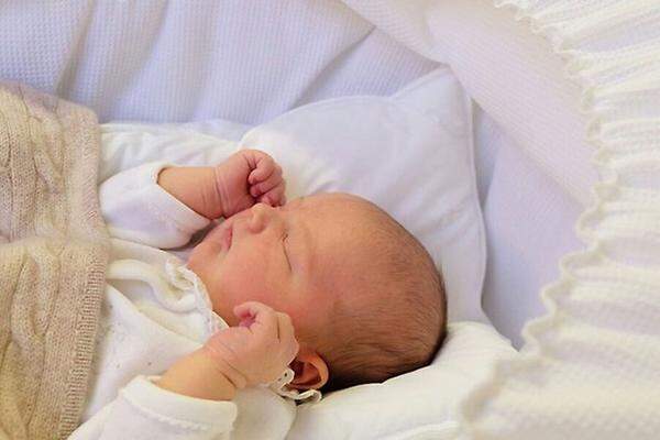 Fünf Enkelkinder hat der König bereits - das jüngste, der Sohn von Prinz Carl Philip und Prinzessin Sofia, ist gerade einmal ein paar Tage alt. (Im Bild: Alexander Erik Hubertus Bertil)