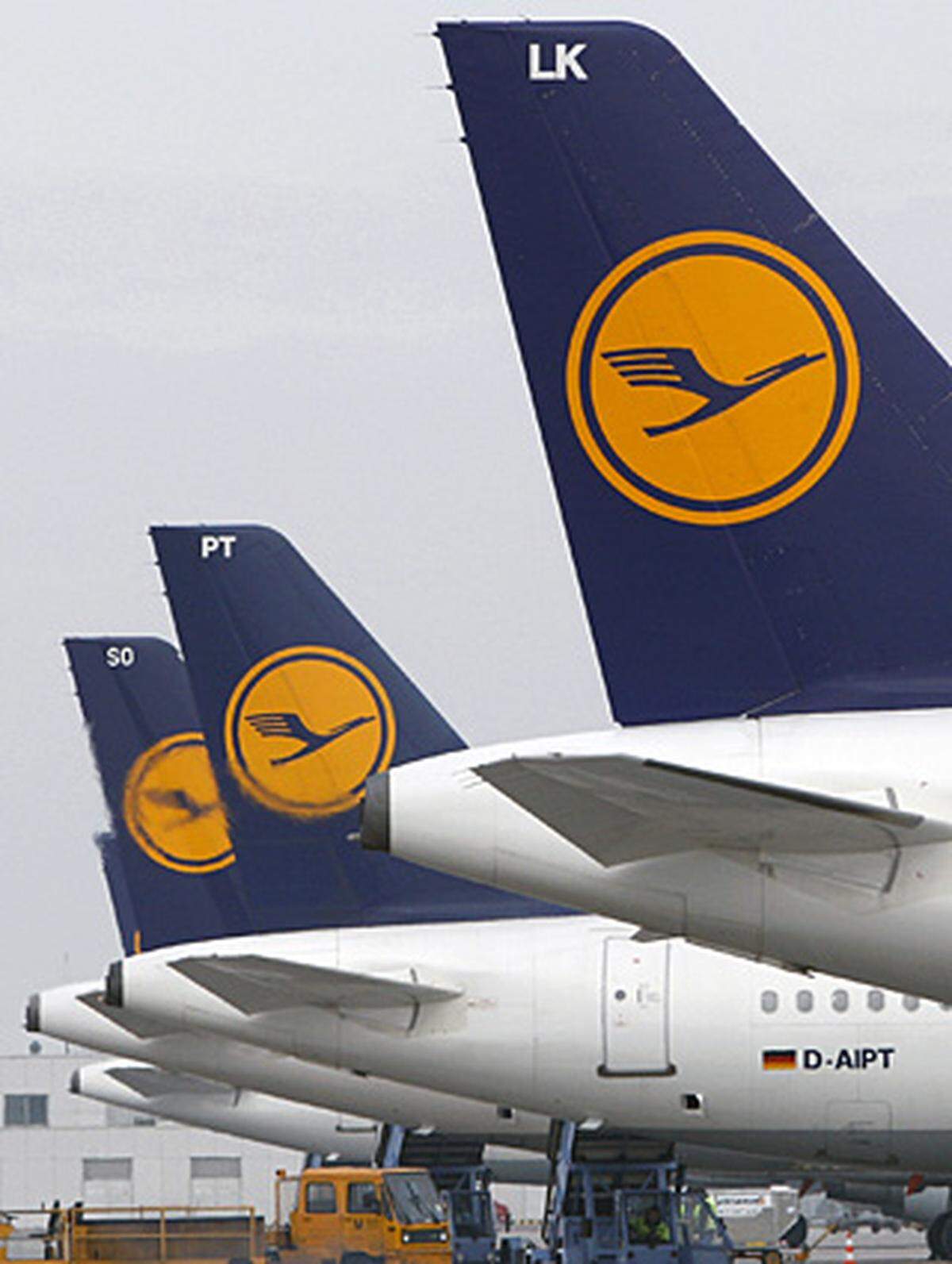 Die Deutsche Lufthansa nimmt in der Sicherheits-Rangliste Platz 19 mit der Sicherheitsrate 0,005 ein. Dass sie nicht besser platziert ist, ist auf einen Unfall am 14. September 1993 in Warschau zurückzuführen. Dabei war ein Airbus A320 auf regennasser Landebahn unter sehr schwierigen Umständen verunglückt. Unter den beiden Todesopfern befand sich auch der A320-Chefpilot der Lufthansa, einer der erfahrensten europäischen Flugkapitäne. Seitdem hatte auch die Lufthansa keinen schweren Unfall mehr.