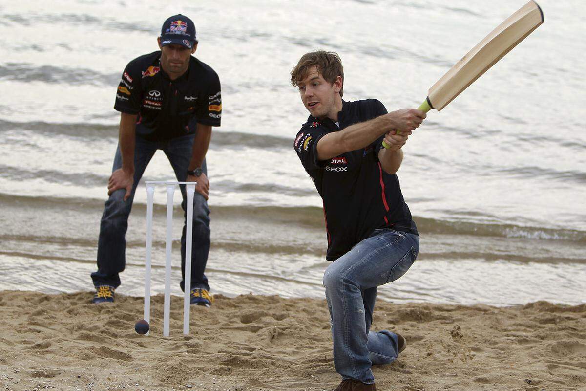 Zum Beispiel Cricket am Strand. Das ist zwar nicht ganz so spektakulär wie Formel 1, aber sicherer und romantischer.