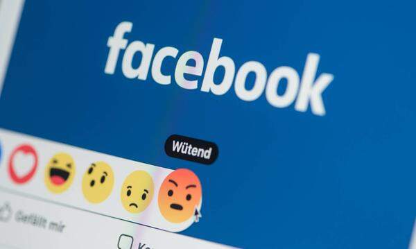 Im Jänner 2018 sorgte ein Facebook-Posting vom Ring Freiheitlicher Jugend (RFJ) Steiermark für Diskussionen über einen möglichen Aufruf zum Cyber-Mobbing. Die Freiheitlichen zeigten in dem Posting eine Journalistin des „Standard“ und nannten unter anderem ihre dienstliche E-Mail-Adresse. Konkret handelte es sich um einen Link zu einem Videostill aus einem Archiv der ÖVP-Veranstaltungsreihe DiensTalk, auf dem die Redakteurin zu sehen ist. Der RFJ schrieb in dem Posting dazu: „Das ist Colette. Colette schreibt für den Standard und stellt gerne FPÖ-ler an den Pranger." Falls man „Colette etwas zu sagen" habe, veröffentlichen die jungen Freiheitlichen die Mailadresse, aus der auch ihr Nachname zu entnehmen ist.