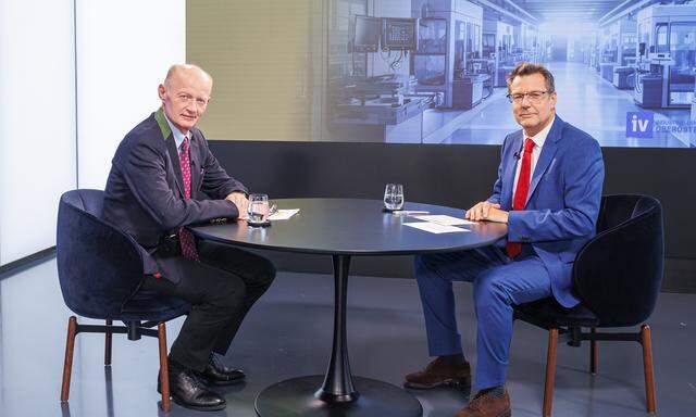 Im Rahmen der Expertentalk-Reihe „Zukunft Standort Oberösterreich“ war Oberbank-Generaldirektor Franz Gasselsberger (links) bei der „Presse“ zu Gast. 