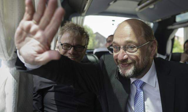 SPD-Chef Martin Schulz ist in der Asylfrage auf Linie mit seinem österreichischen Kollegen Christian Kern (SPÖ).