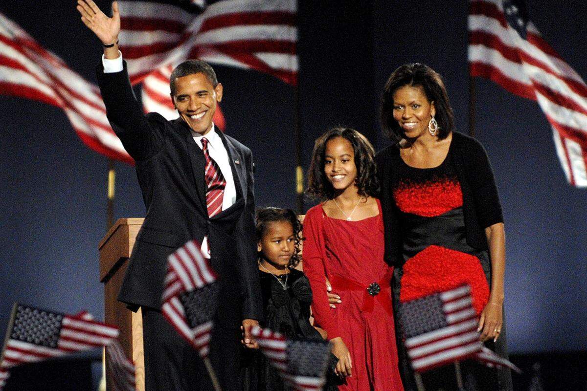 Diese Bilder bewegten die Welt: Barack Obama am Ziel seiner Träume. Der erste afroamerikanische US-Präsident verspricht den Wandel - "Yes we can". Zwei Jahre später stürzen seine Demokraten ...
