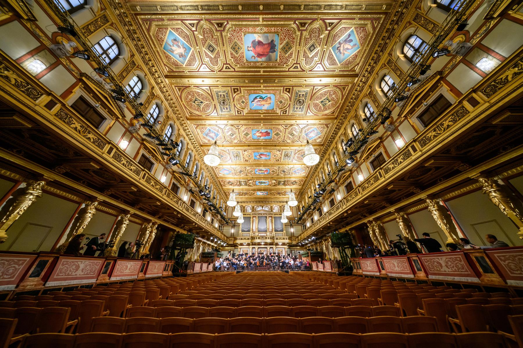 Neujahrskonzert 2026 mit zwei Komponistinnen und fünf Erstaufführungen