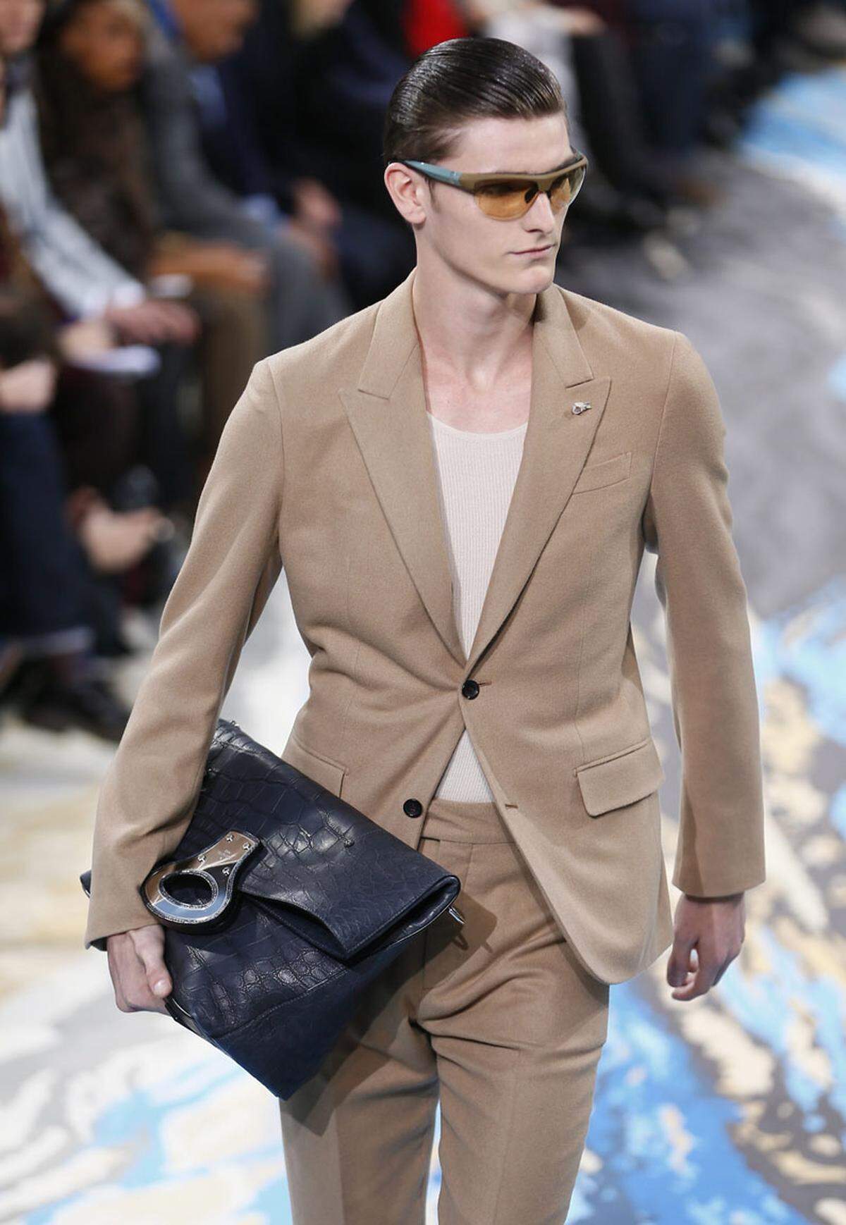 Clutch-Handtaschen sind auch etwas für Männer, wie Louis Vuitton beweist.