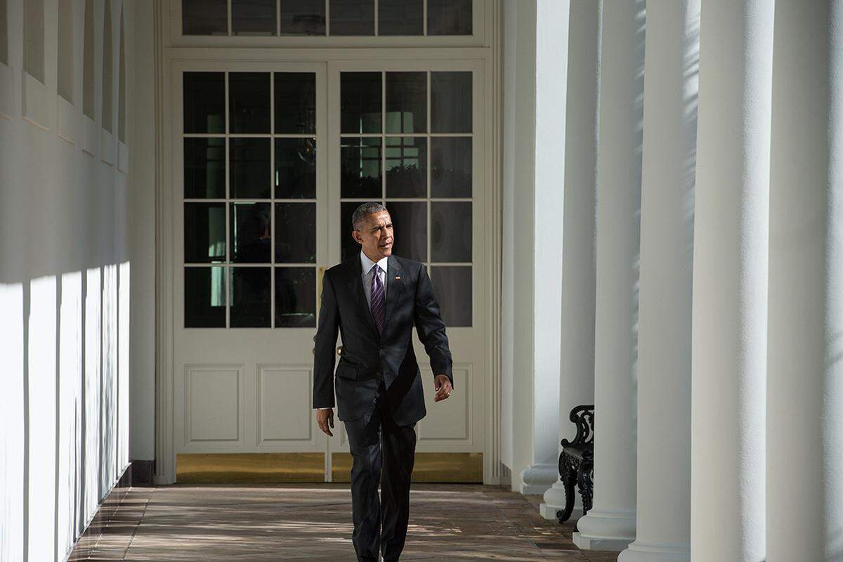 US-Präsident Barack Obama hat nach Informationen des Fernsehsenders CNN seinem Nachfolger zum Wahlsieg gratuliert. Beide wollten sich am Donnerstag treffen, berichtete der Sender.