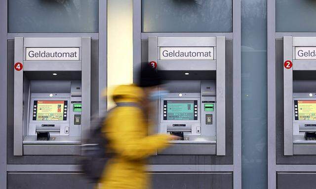 Beim Tatort handelt es sich um eine Bankfiliale in Bad Häring (Bezirk Kufstein). (Symbolbild)