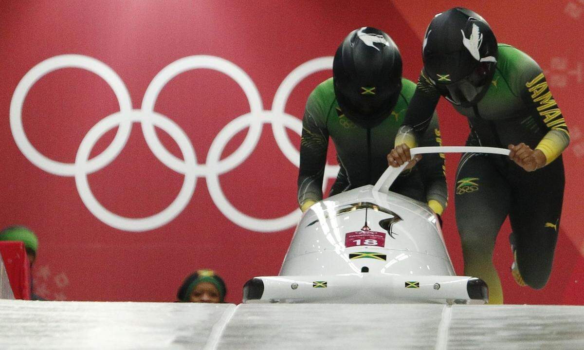Jamaika ist wieder bei den Winterspielen dabei. Natürlich, im Bob. Nach sechs Olympiastarts bei den Männer sind aber erstmals Frauen unterwegs.