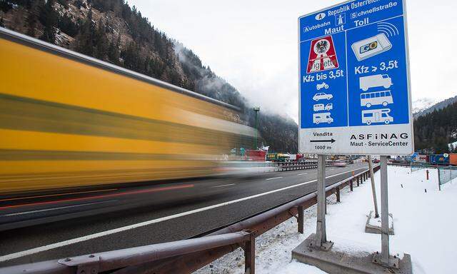 Archivbild. Tirol will den Lkw-Transit-Verkehr über die Brennerstrecke von Italien nach Deutschland massiv reduzieren.
