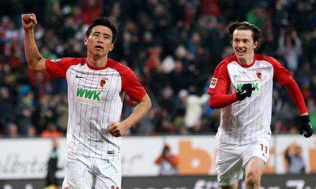 Ja Cheol Koo FC Augsburg 19 Jubel nach dem 1 0 FC Augsburg vs Hamburger SV 1 Bundesliga Fussba