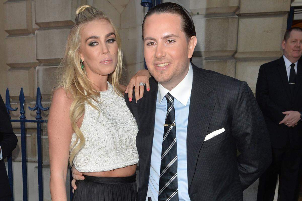 Diese Scheidung war die wohl teuerste des vergangenes Jahres sein: Petra Ecclestone und James Stunt - die in 2011 für etwa 13,5 Millionen Euro Hochzeit feierten - lieferten sich einen ordentlichen Rosenkrieg.