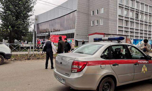 Polizeieinsatz in der Universität der sibirischen Stadt Perm.