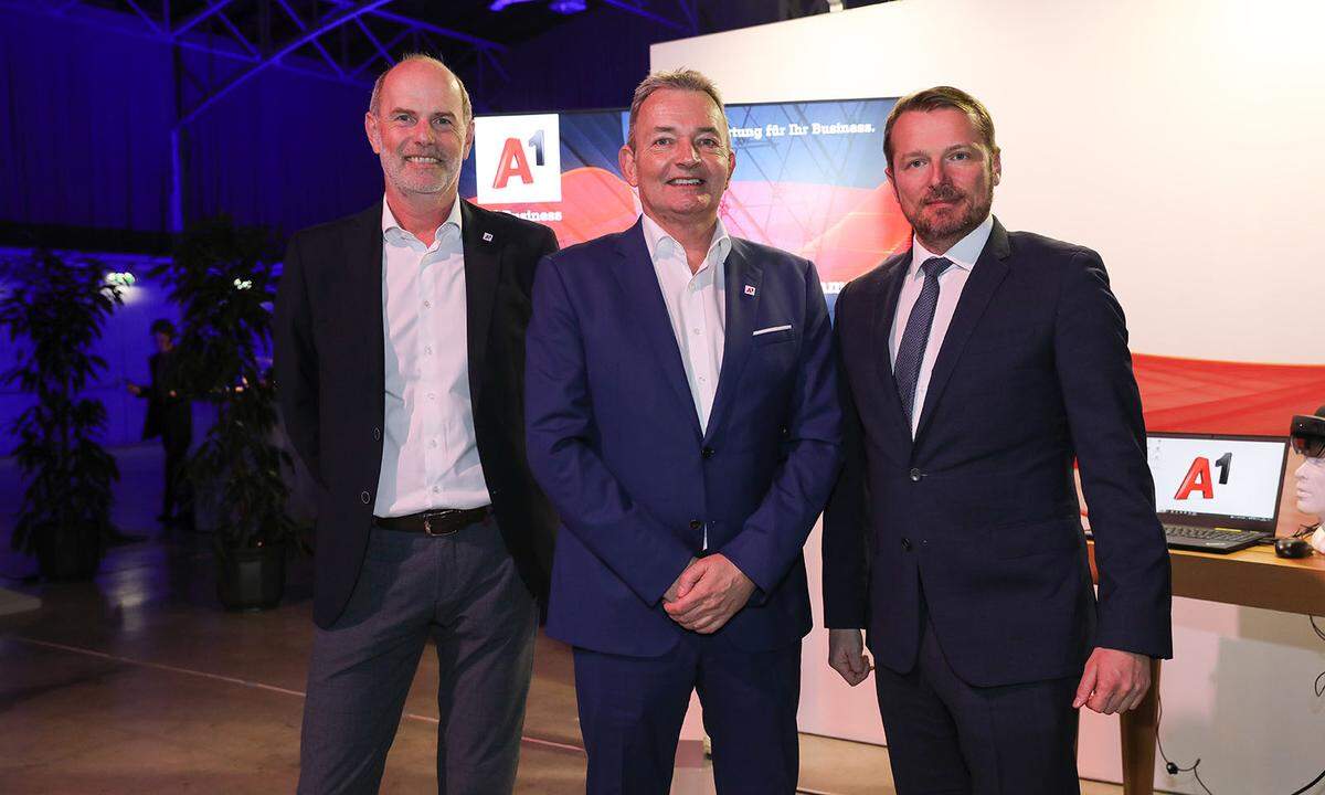 A1 Vertriebsleiter Herbert Henninger, A1-CEO Marcus Grausam und Styria-Vorstand und "Presse"-Vorsitzender der Geschäftsführung Herwig Langanger (v.l.).